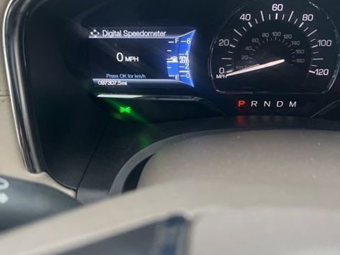 Used 2016 Lincoln Navigator Select image 5