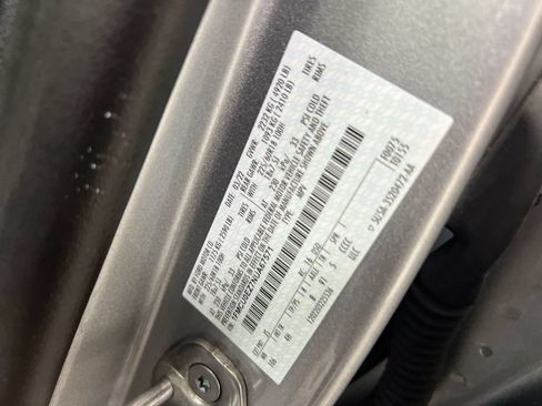 Used 2022 Ford Escape SE FWD image 28