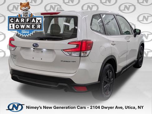 Used 2022 Subaru Forester AWD/4WD image 2