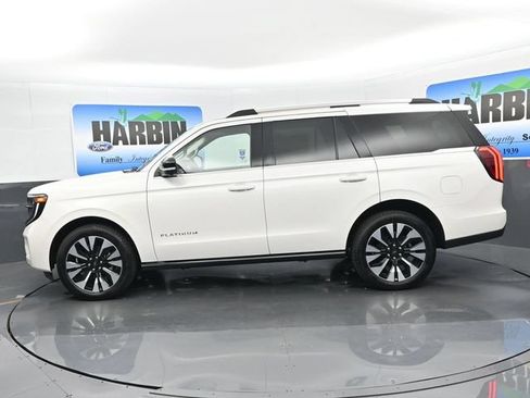 New 2026 Ford Expedition Platinum w/ Driver's Package AWD/4WD image 2