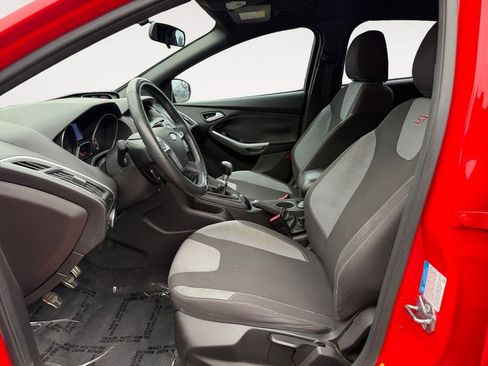 Used 2013 Ford Focus ST FWD image 24