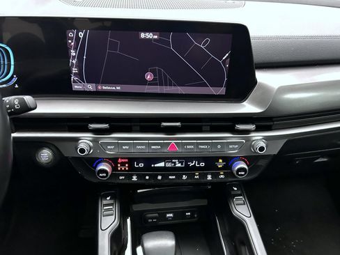 Used 2025 Kia Telluride S AWD/4WD image 13