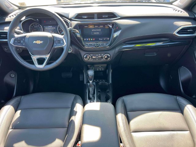 Used 2023 Chevrolet TrailBlazer ACTIV w/ Sun and Liftgate Package AWD/4WD image 13