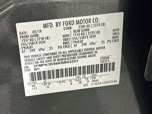 Used 2019 Ford Edge Titanium FWD image 12