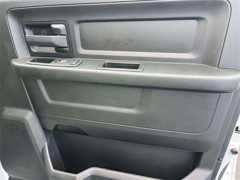 Used 2024 RAM 3500 Tradesman w/ Chrome Appearance Group image 22