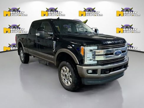 Used 2019 Ford F250 King Ranch image 3