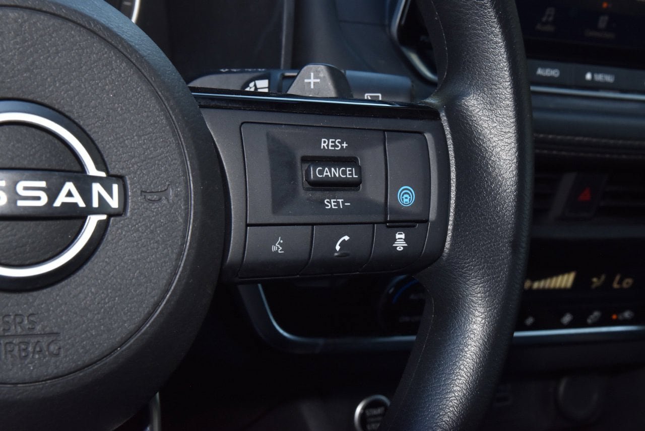 Used 2023 Nissan Rogue SV FWD image 24