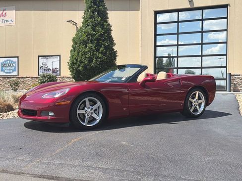 Used 2006 Chevrolet Corvette Convertible w/ Preferred Equipment Group RWD image 8