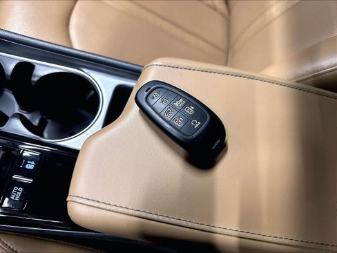 Used 2021 Hyundai Sonata Limited FWD image 12