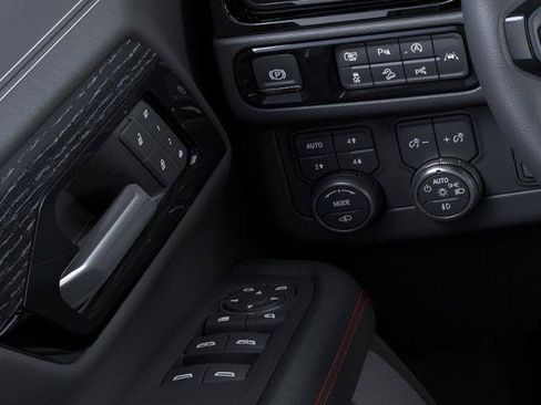 New 2026 GMC Yukon XL AT4 Ultimate AWD/4WD image 22