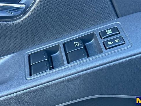 Used 2023 Nissan Frontier SV w/ SV Convenience Package image 12