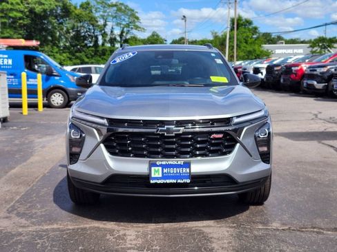 Used 2024 Chevrolet Trax RS w/ Driver Confidence Package FWD image 8