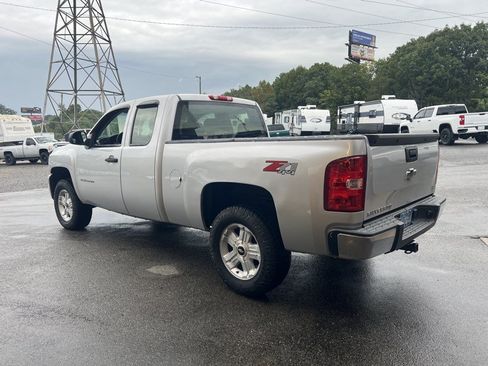Used 2012 Chevrolet Silverado 1500 W/T AWD/4WD image 4