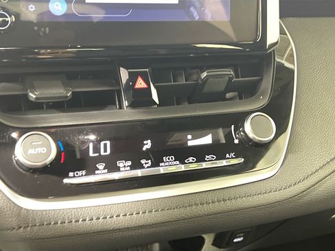 Used 2024 Toyota Corolla SE FWD image 26