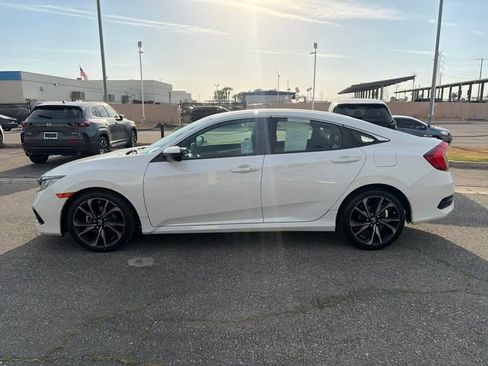 Used 2021 Honda Civic Sport image 2