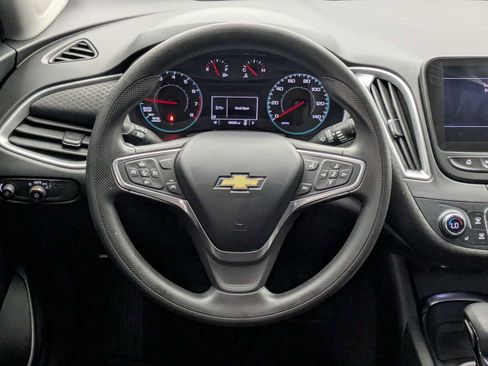 Used 2022 Chevrolet Malibu LT FWD image 23