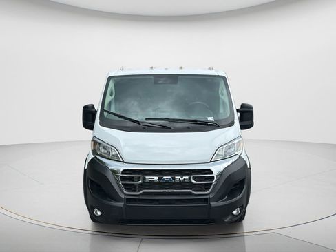 Used 2025 RAM ProMaster 2500 w/ U-Haul Equipment Group FWD image 9