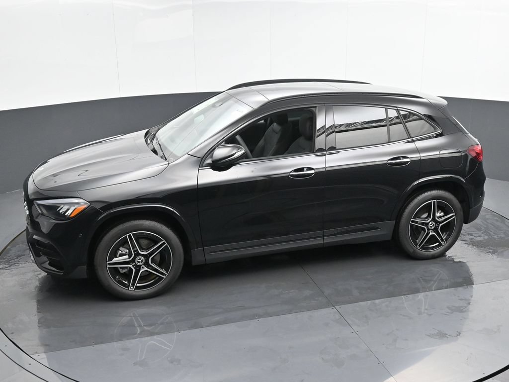 Used 2025 Mercedes-Benz GLA 250 4MATIC image 44