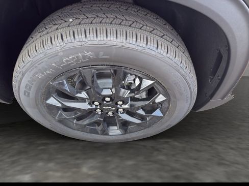 New 2026 Chevrolet Traverse LT w/ Midnight/Sport Edition image 21