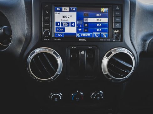 Used 2012 Jeep Wrangler Sahara w/ Dual Top Group image 4