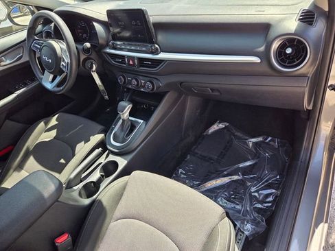 Used 2024 Kia Forte LXS image 15