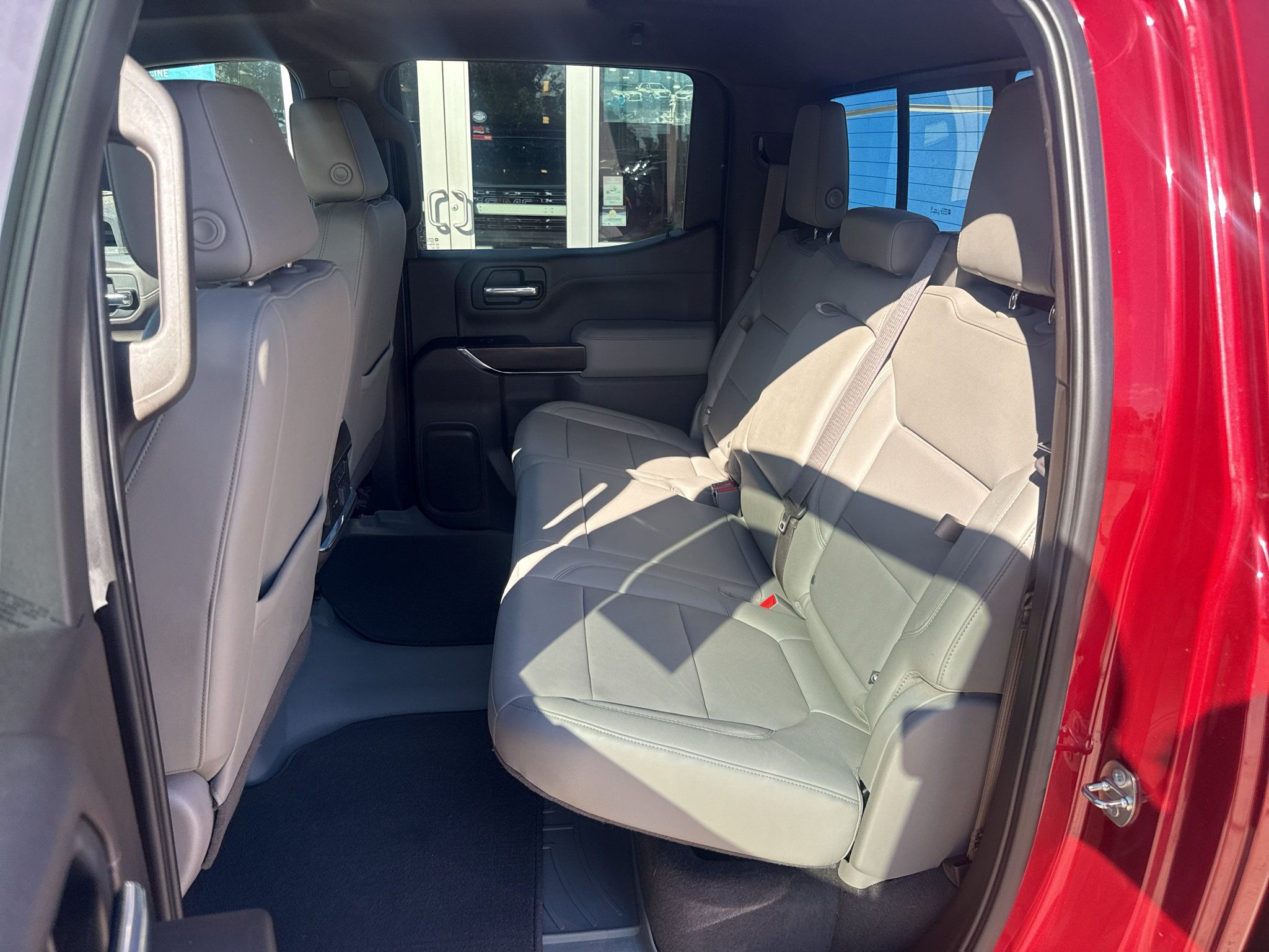 Used 2019 GMC Sierra 1500 SLT w/ SLT Convenience Package AWD/4WD image 11