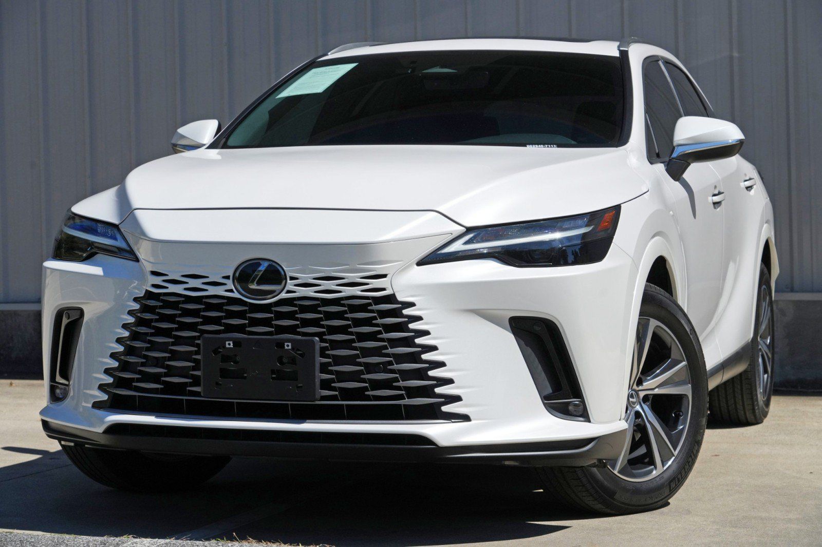 Used 2023 Lexus RX 350 Premium w/ Cold Area Package FWD image 3