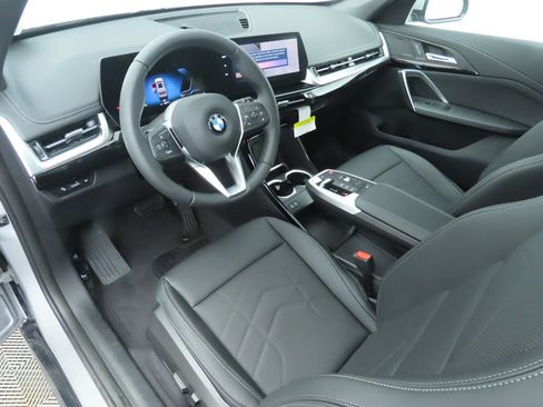 New 2026 BMW X1 xDrive28i w/ Convenience Package image 9