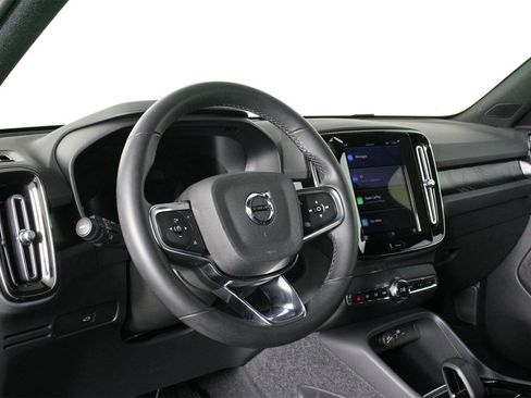 Used 2023 Volvo C40 P8 Recharge Plus image 14