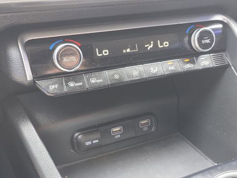 Used 2021 Kia K5 LXS FWD image 17