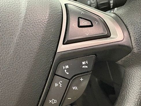 Used 2020 Ford Fusion SE image 16