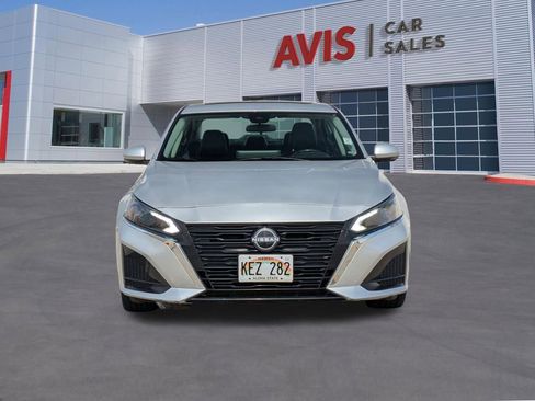 Used 2023 Nissan Altima 2.5 SL FWD image 2