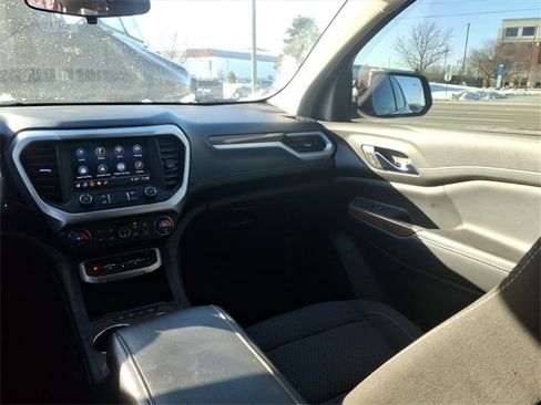 Used 2020 GMC Acadia SLE image 13