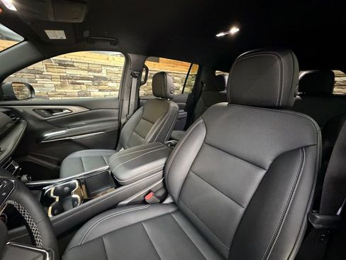 New 2026 Chevrolet Traverse LT w/ Driver Confidence Package image 12