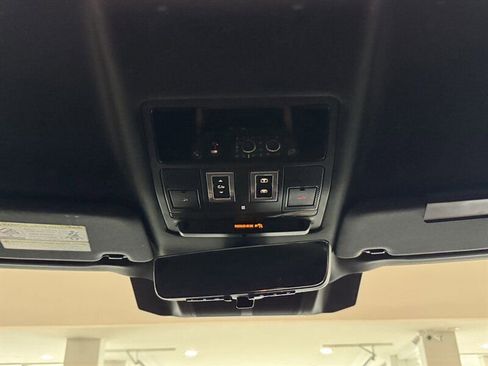 Used 2023 Land Rover Defender 130 X AWD/4WD image 43