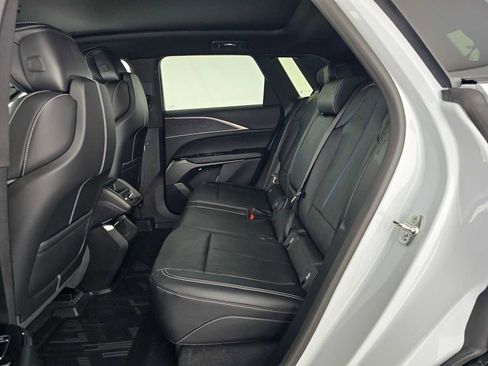 New 2026 Cadillac Lyriq Sport image 17