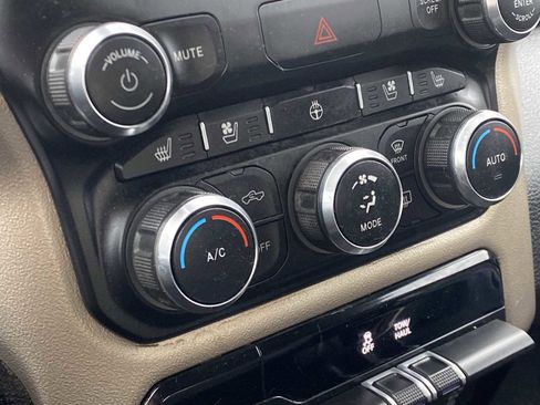 Certified 2019 RAM 1500 Laramie image 24