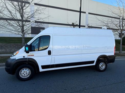 Used 2021 RAM ProMaster 2500 image 4