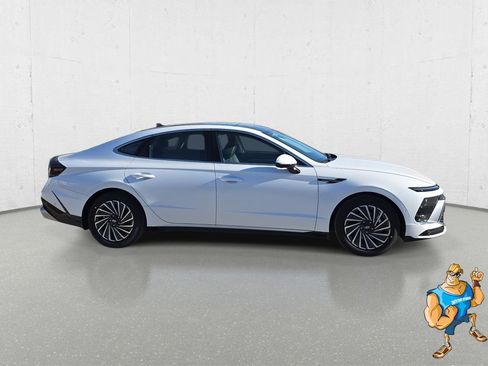 New 2026 Hyundai Sonata Limited image 4