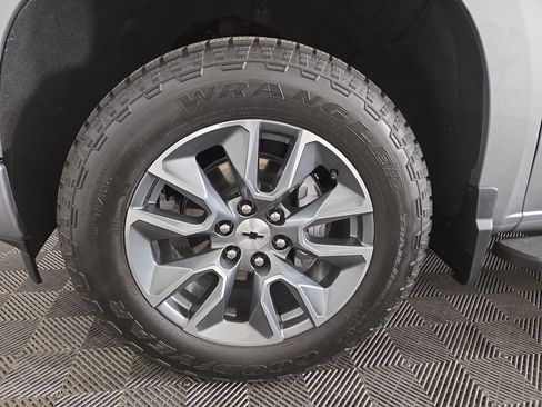 Certified 2026 Chevrolet Silverado 1500 RST AWD/4WD image 33
