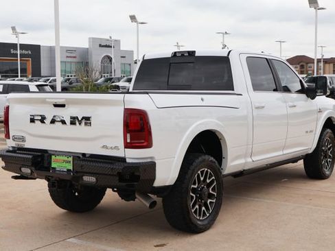 Used 2025 RAM 2500 Limited AWD/4WD image 6
