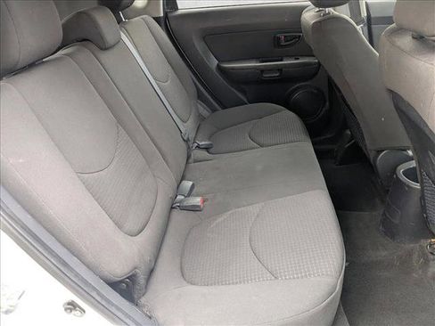 Used 2013 Kia Soul FWD image 17