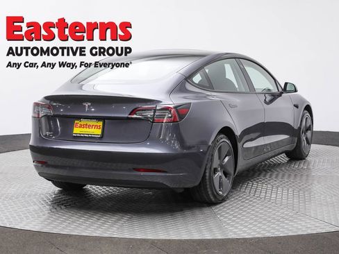 Used 2023 Tesla Model 3 Standard Range image 5