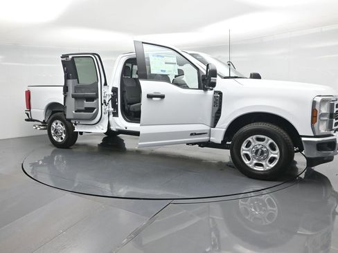 New 2026 Ford F350 XLT image 26