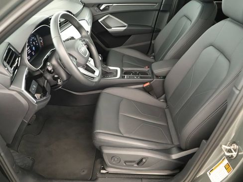 Used 2025 Audi Q3 2.0T Premium w/ Convenience Package AWD/4WD image 25
