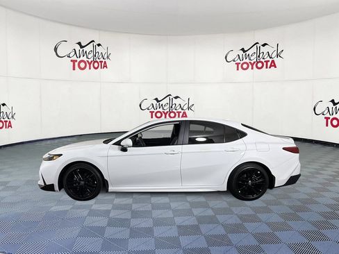 New 2026 Toyota Camry SE FWD image 5