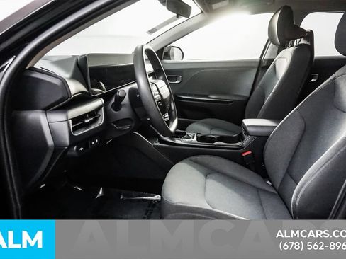 Used 2025 Kia K4 FWD image 16