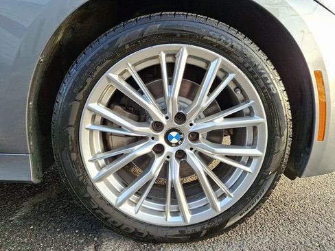 Used 2023 BMW 330i xDrive Sedan w/ Premium Package AWD/4WD image 8