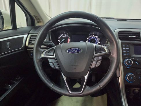 Used 2017 Ford Fusion SE w/ Equipment Group 201A AWD/4WD image 31