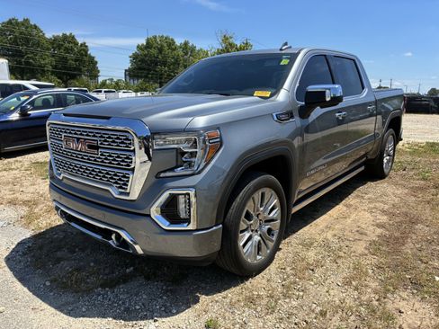 Used 2022 GMC Sierra 1500 Denali w/ Denali Premium Package AWD/4WD image 3
